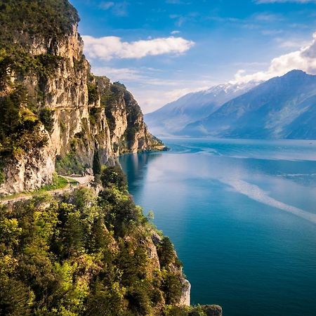 Sky&Pool Dom Lejlighed Riva del Garda Eksteriør billede