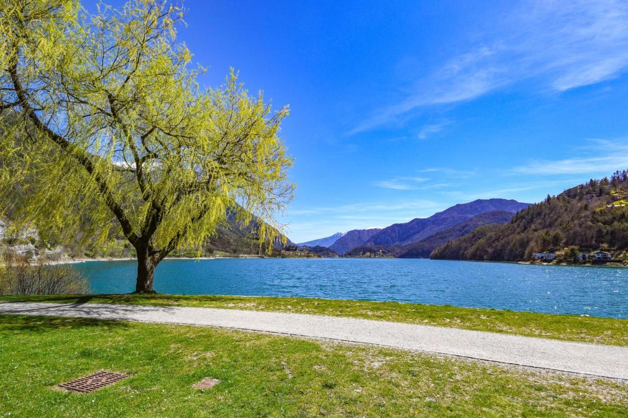 Sky&Pool Dom Lejlighed Riva del Garda Eksteriør billede